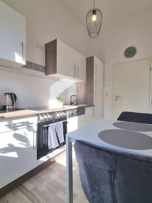 Ferienwohnung Direkt Am Suedstrand! Wilhelmshaven Exterior foto